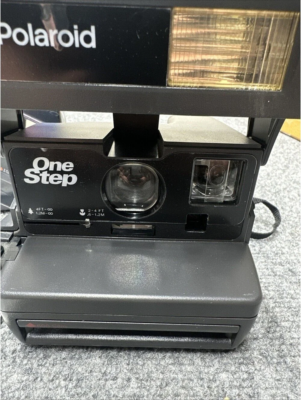 Polaroid OneStep 600 Instant Film Camera ￼open Box Untested